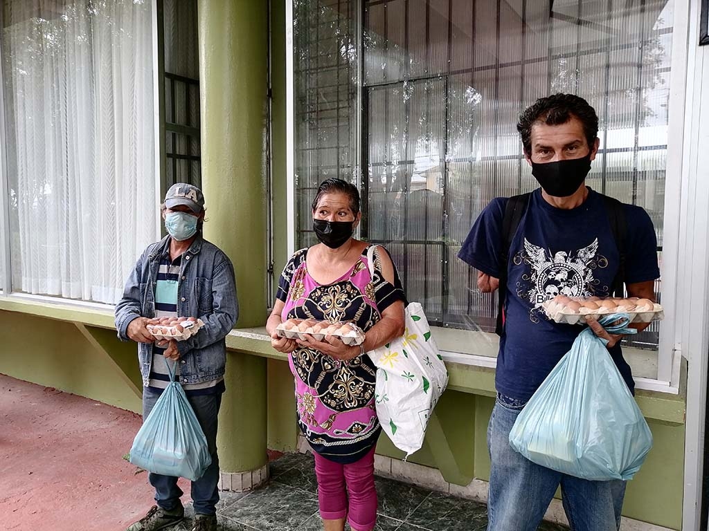 Photo of 40 familias pobres obtienen alimentos a través de una iniciativa en curso – MissionNewswire