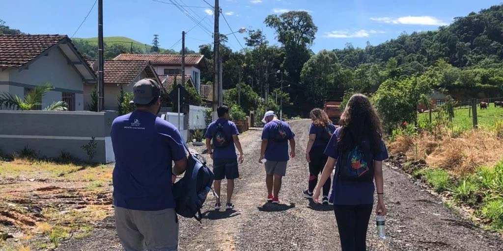 The Salesian Youth Missionary Project in Brazil provides volunteer opportunities for people ages 17-30