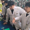As part of a Science for Citizenship course, students in the fourth year of the professional technical program at the Salesian Educational Center (CEST) in Talca, Chile, developed projects to address problems arising from climate change, integrating scientific and technological knowledge.