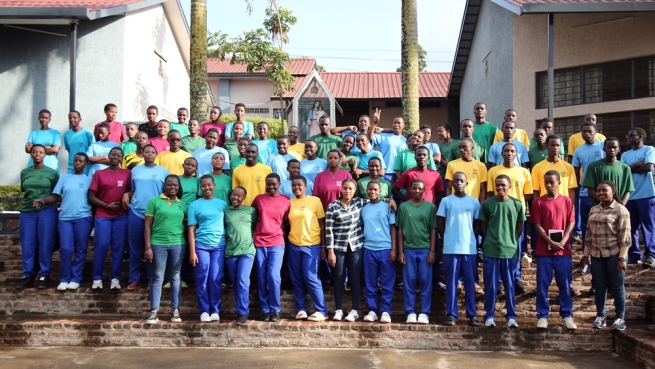 Salesian missionaries are challenging gender stereotypes in education in Rwanda. For years, technical and vocational education in the country has steered young women into subjects that did not require physical strength.