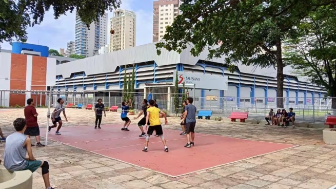 The Salesian-run Bartholomew Garelli Festive Oratory is a place of education, respite and fellowship for the youth of Goiânia, Brazil.