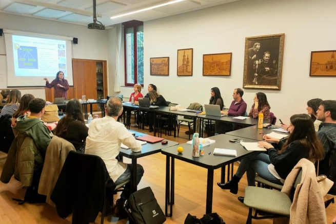 The Salesian Center in Deusto, a district in Bilbao, Spain, held an educational meeting focused on autism for teachers from various Salesian centers in the northern part of Spain’s St. James the Greater Province.