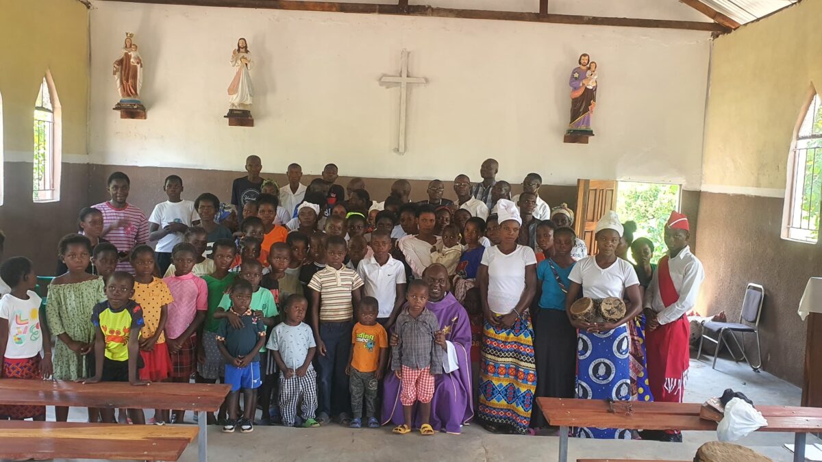 Salesian missionaries have constructed a new chapel in the village of Kapesa, Kazembe, Zambia, thanks to donor funding from Salesian Missions, the U.S. development arm of the Salesians of Don Bosco.
