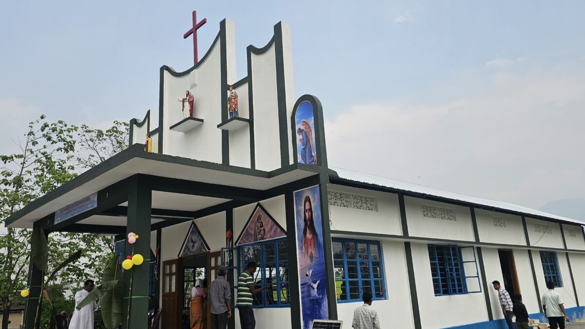 Salesian missionaries have a new chapel in Palashguri, a small village in the Baksa district within the state of Assam, India. The chapel was made possible thanks to donor funding from Salesian Missions