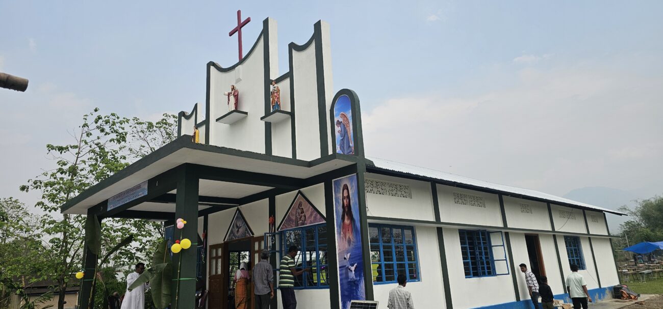 Salesian missionaries have a new chapel in Palashguri, a small village in the Baksa district within the state of Assam, India. The chapel was made possible thanks to donor funding from Salesian Missions