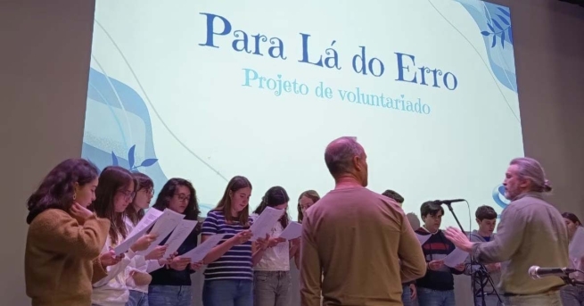 Salesian students from the Salesian School in Évora, Portugal, collaborated with inmates at Évora Prison to launch the "Beyond the Mistake" project, a unique educational initiative that finds its common ground in music. T