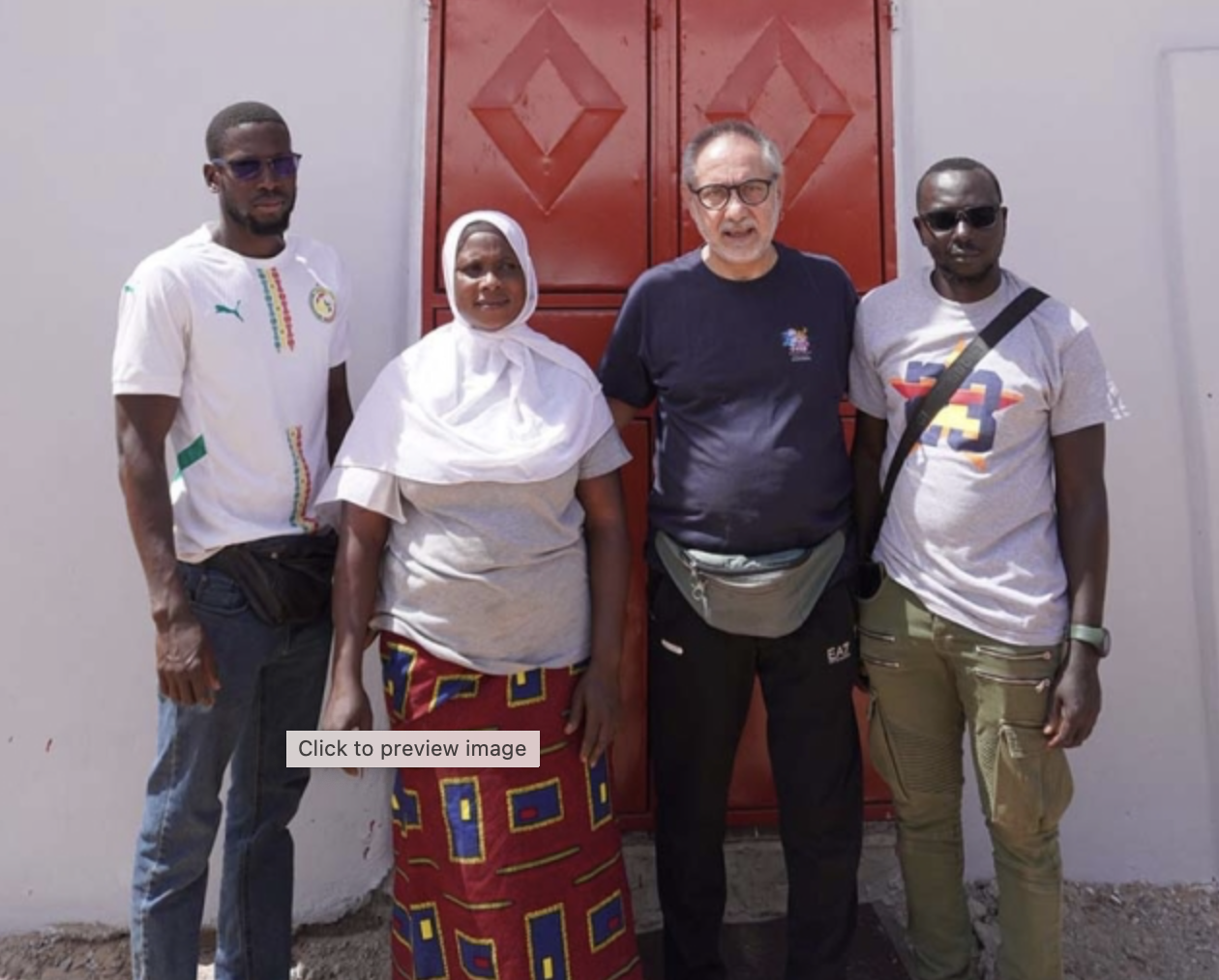 The Beteyà Guinar Shop has opened in Kanuma, The Gambia, to provide a retail outlet for the purchase of chickens of poultry products produced locally.