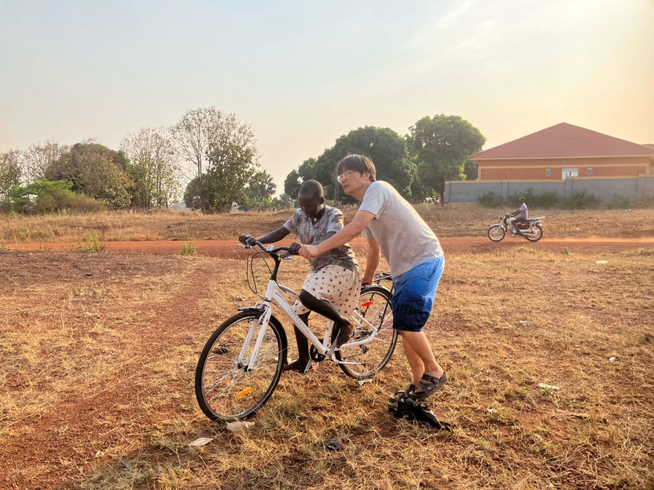 Salesian missionaries with the Don Bosco Mission in South Sudan* received a shipment of essential goods thanks to partnerships facilitated through Salesian Missions, t