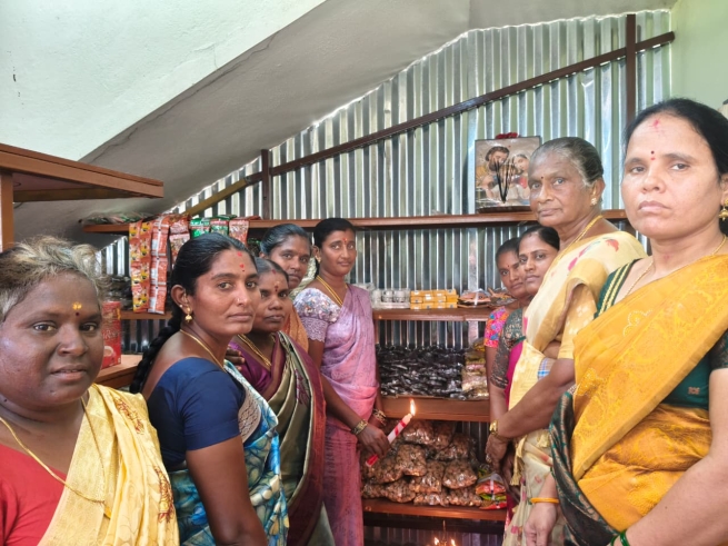 The Salesian-run Self-Help Group has opened the Namma Kadai–Women’s Grocery Store, which the women in the group run and manage.